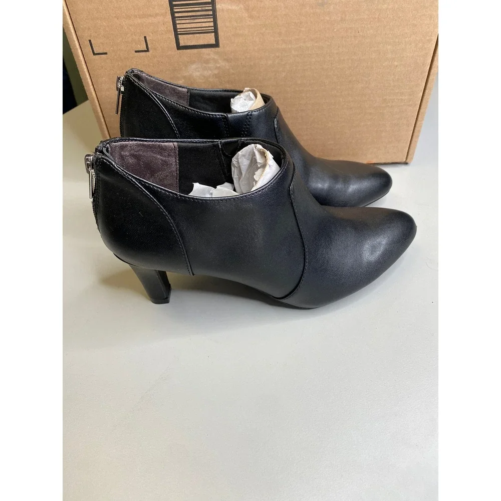 LifeStride Womens Black Faux Leather Ankle Booties Back Zip Heels Size 8W